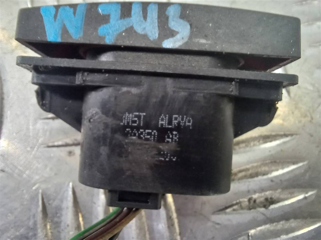 кнопка аварийной сигнализации FORD Transit  1222988, 520 рублей, Москва