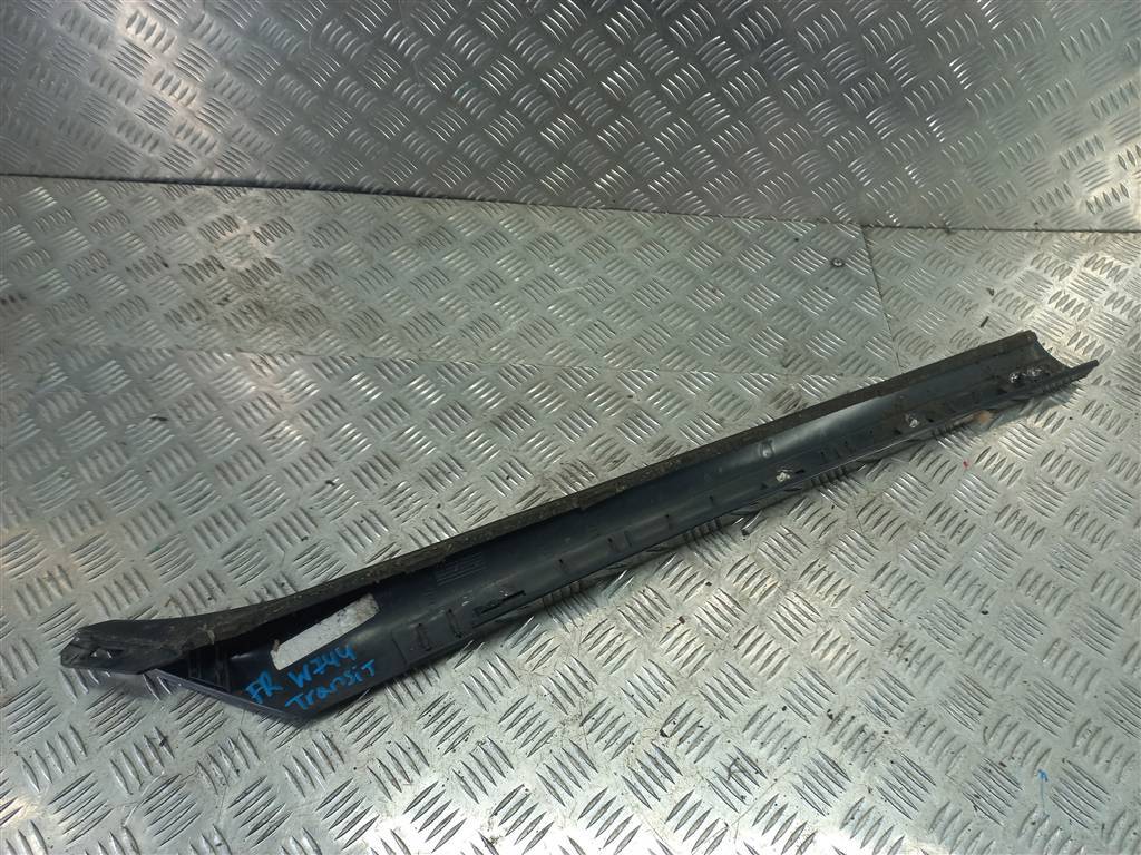 накладка лобового стекла FORD Transit  1755017, 3850 рублей, Москва