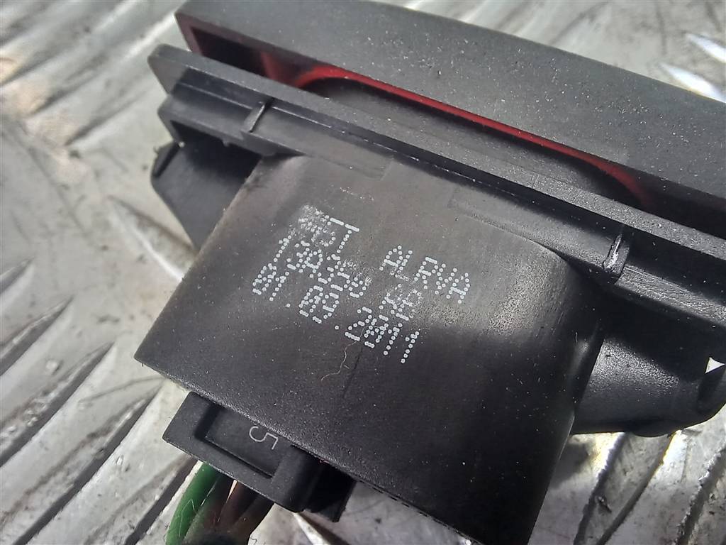 кнопка аварийной сигнализации FORD Transit  1222988, 520 рублей, Москва