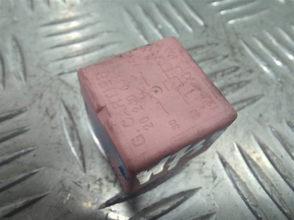 реле Renault Trafic  8200308271, 980 рублей, Москва