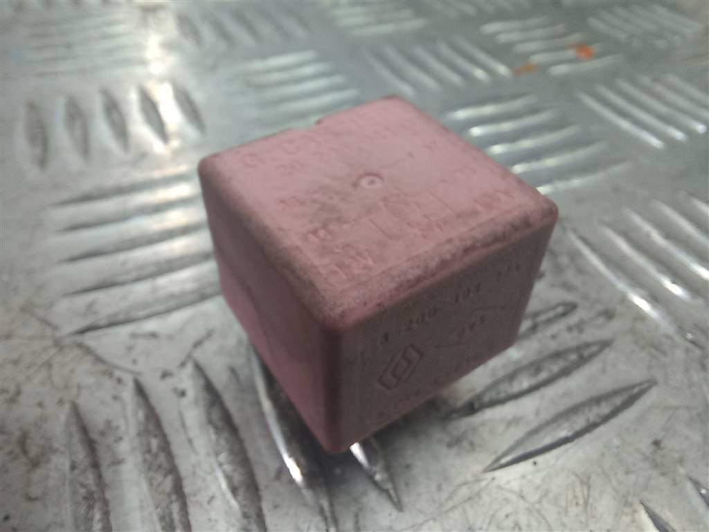 реле Renault Trafic  8200308271, 980 рублей, Москва