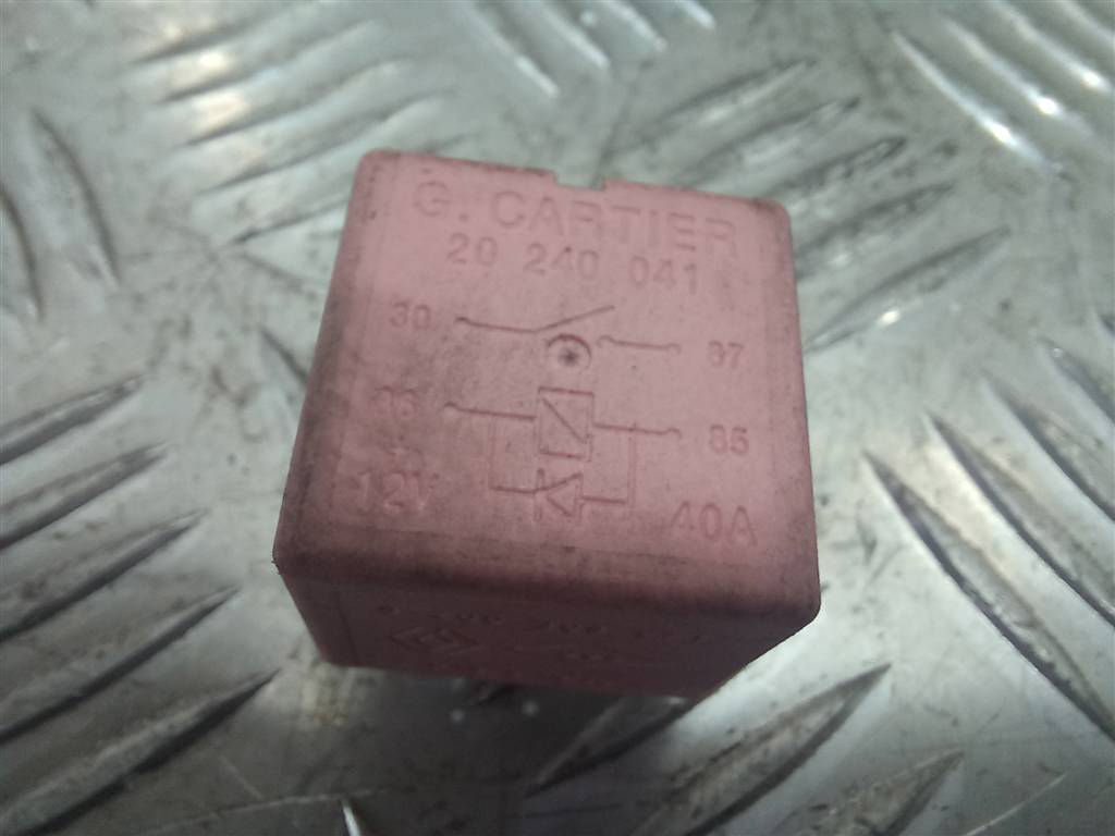 реле Renault Trafic  8200308271, 980 рублей, Москва