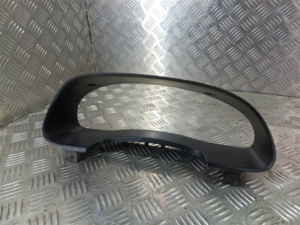 накладка торпедо FORD Tourneo Connect  4470932, 1550 рублей, Москва