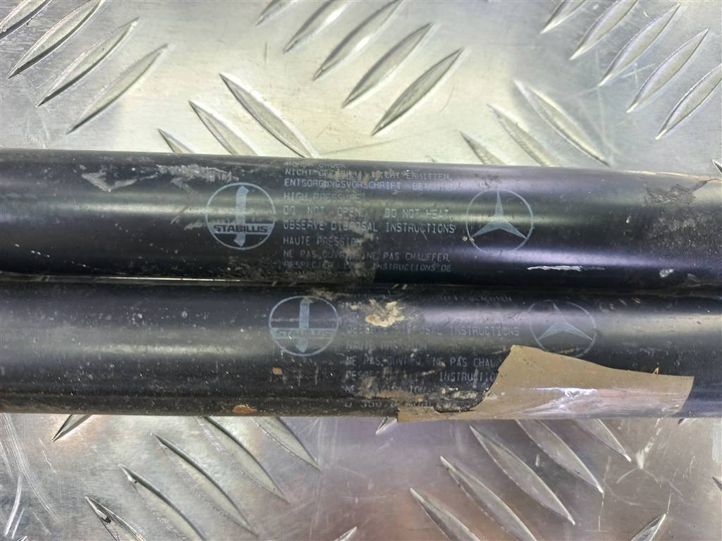 амортизатор крышки багажника MERCEDES-BENZ Vito  A6399800164, 860 рублей, Москва