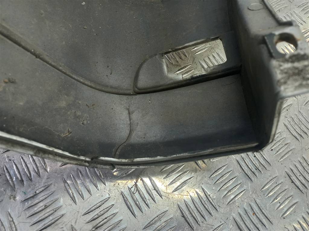 клык заднего бампера MERCEDES-BENZ Vito  A6398801871, 2700 рублей, Москва