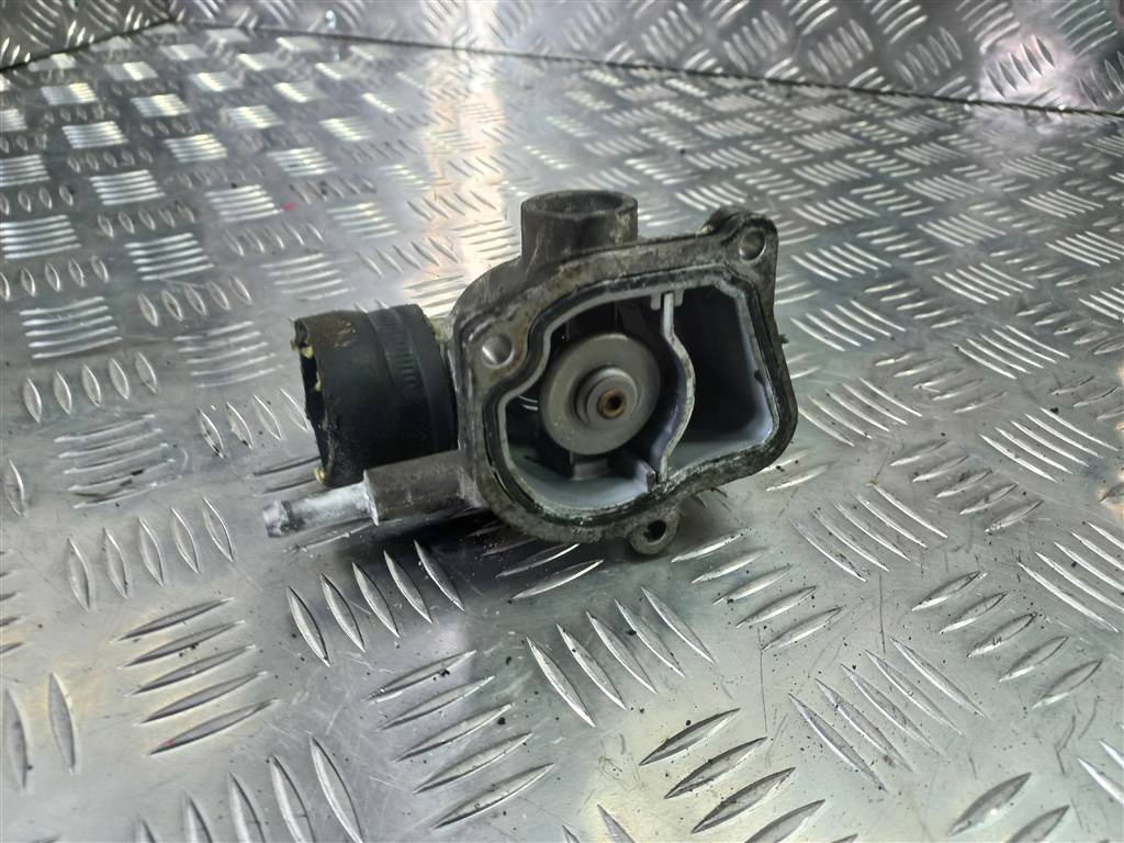 корпус термостата MERCEDES-BENZ Vito  A6112031975, 860 рублей, Москва