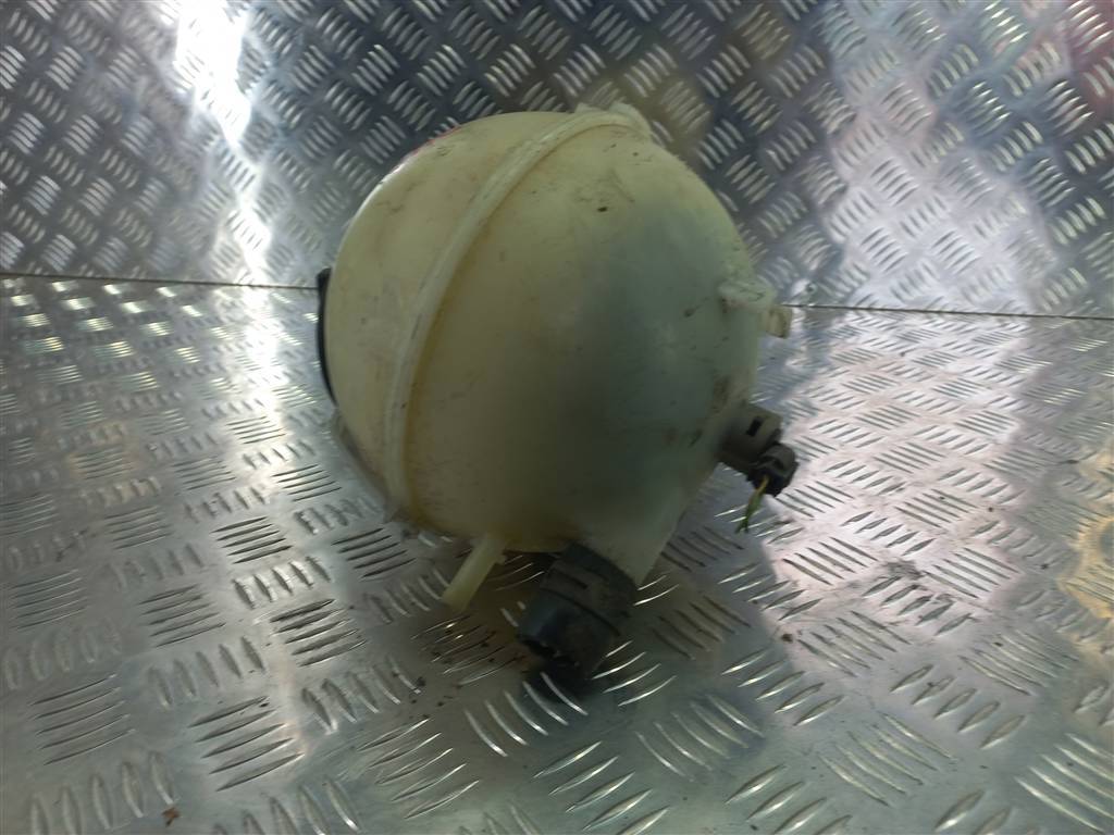 бачок расширительный MERCEDES-BENZ Vito  A6395010203, 2130 рублей, Москва