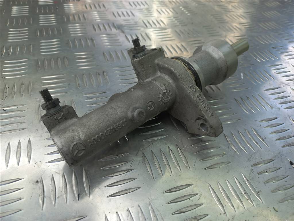 цилиндр тормозов MERCEDES-BENZ Vito  A0004316901, 2130 рублей, Москва