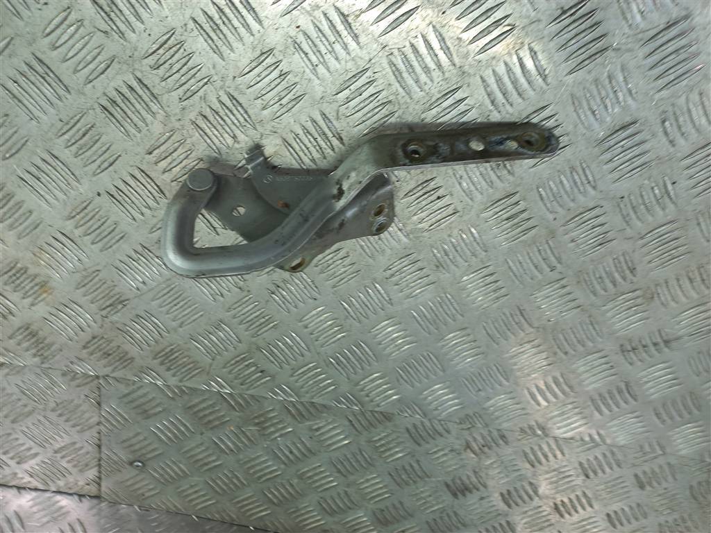 петля капота MERCEDES-BENZ Vito  A6397500351, 1320 рублей, Москва