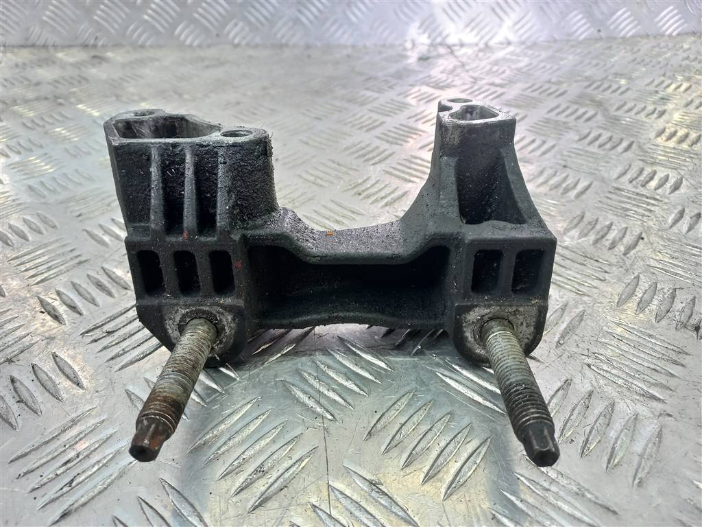 кронштейн двигателя (двс) FORD Tourneo Connect  1465151, 630 рублей, Москва