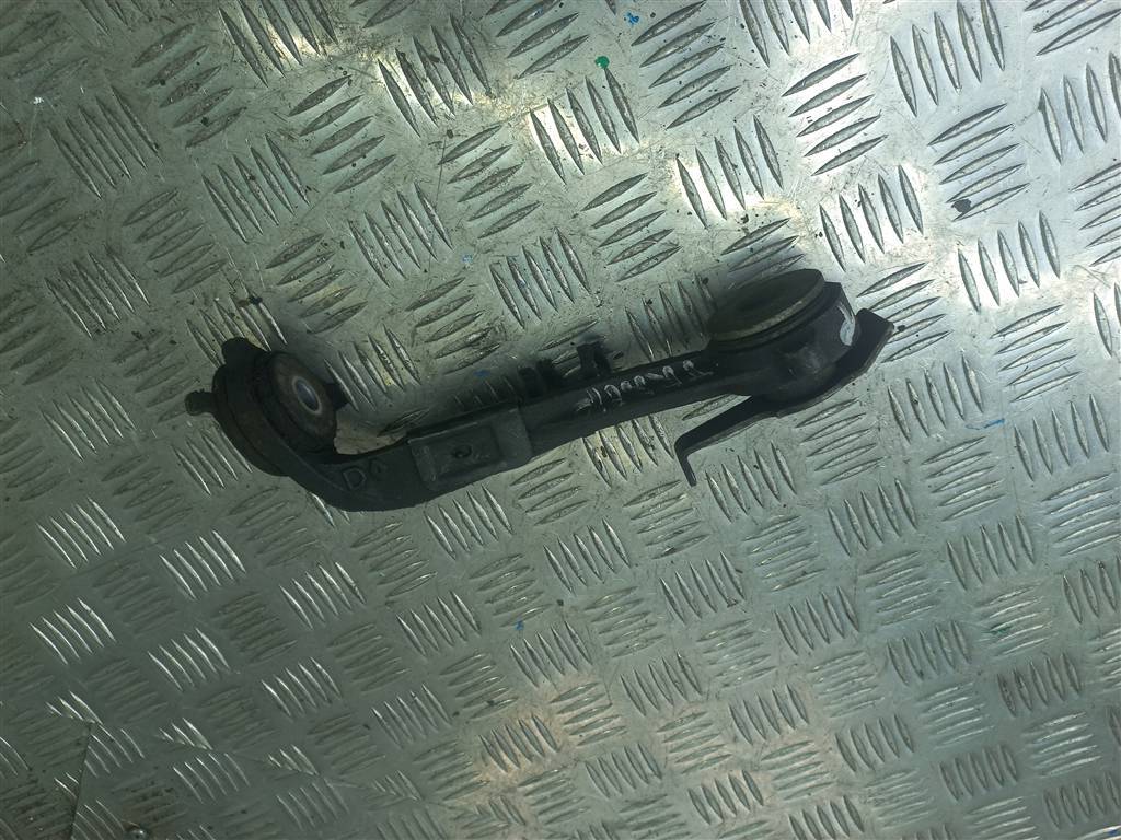 кронштейн подрамника Renault Trafic  8200626972, 4430 рублей, Москва