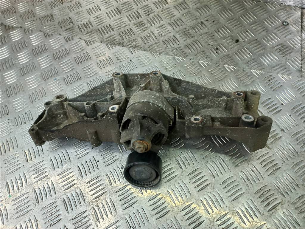 кронштейн генератора FORD Transit  1719735, 5000 рублей, Москва