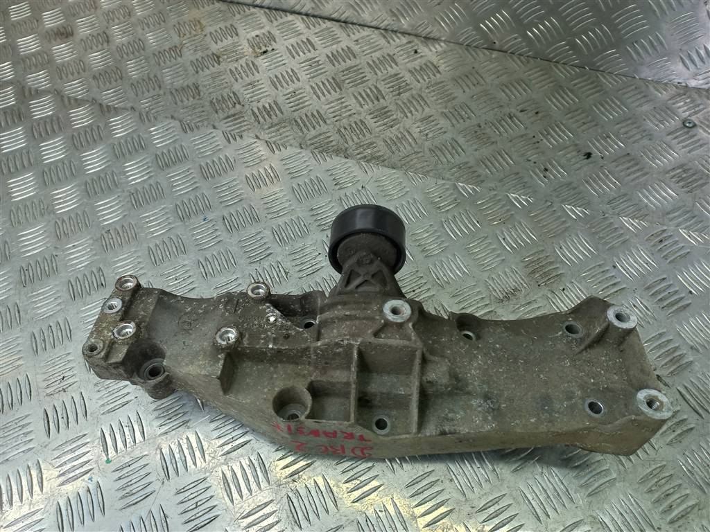 кронштейн генератора FORD Transit  1719735, 5000 рублей, Москва