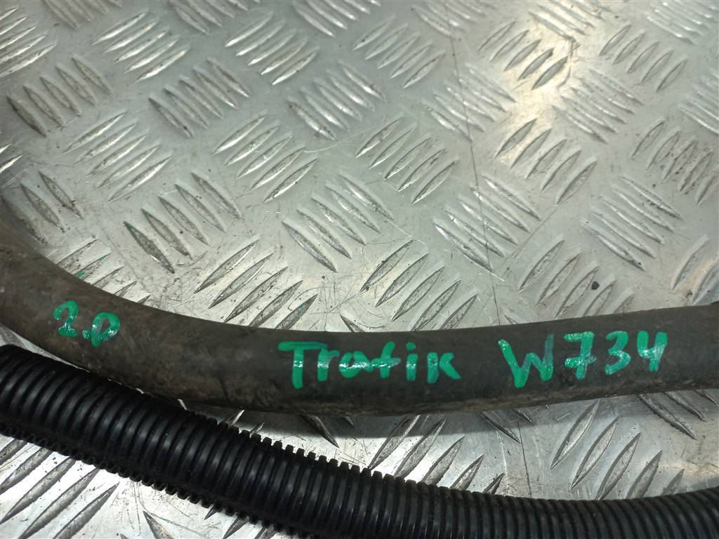 трубка кондиционера Renault Trafic  8200413358, 9600 рублей, Москва