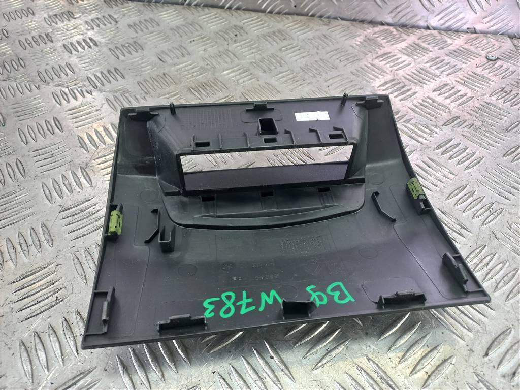 накладка торпедо Citroen Berlingo  8231LG, 3850 рублей, Москва