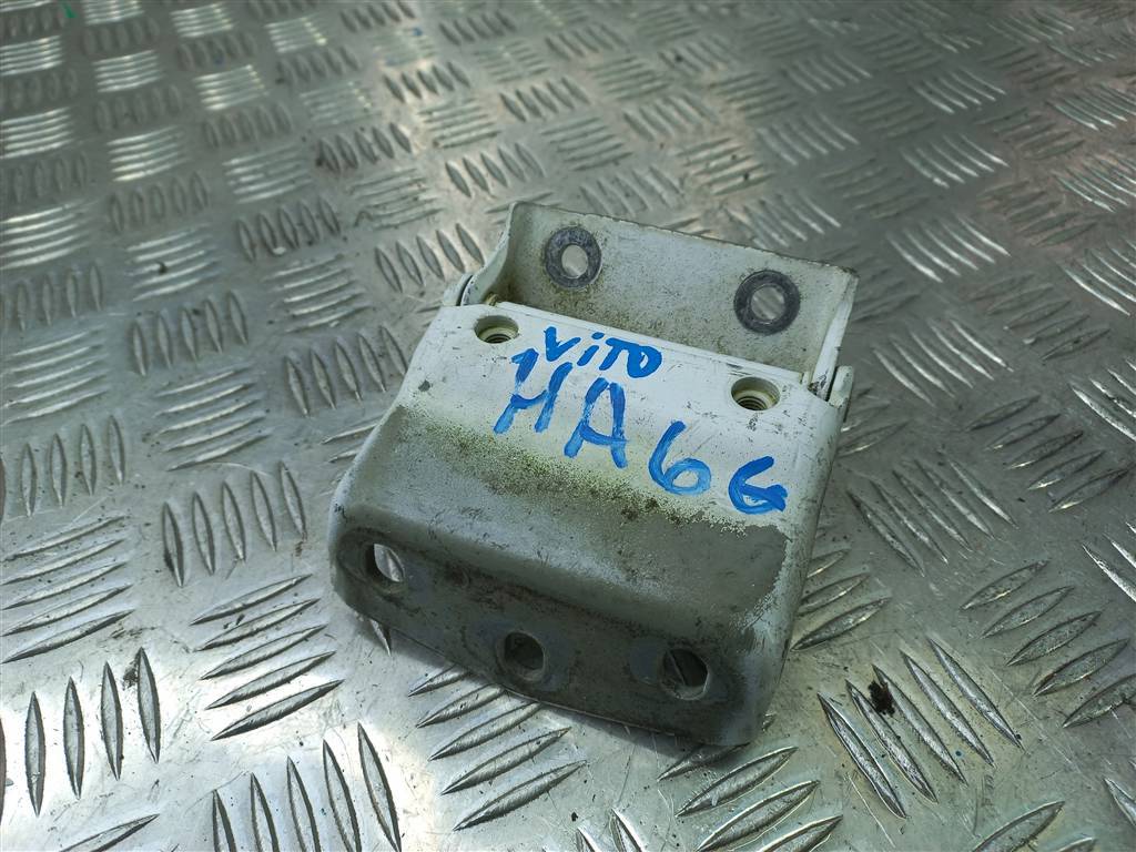 петля крышки багажника MERCEDES-BENZ Vito  A6397400037, 980 рублей, Москва