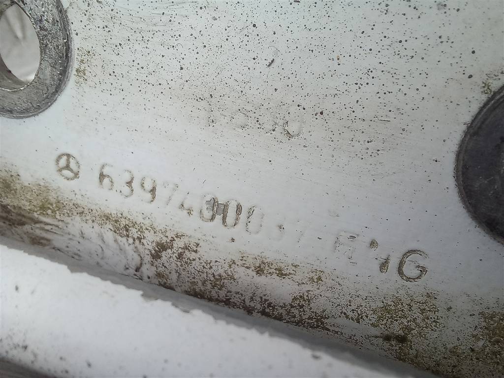 петля крышки багажника MERCEDES-BENZ Vito  A6397400037, 980 рублей, Москва