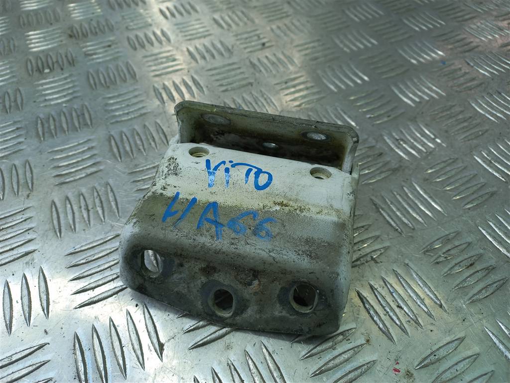 петля крышки багажника MERCEDES-BENZ Vito  A6397400037, 980 рублей, Москва