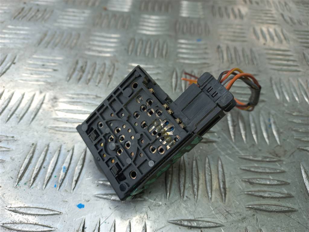 кнопка регулировки фар Renault Trafic  8200379685, 980 рублей, Москва