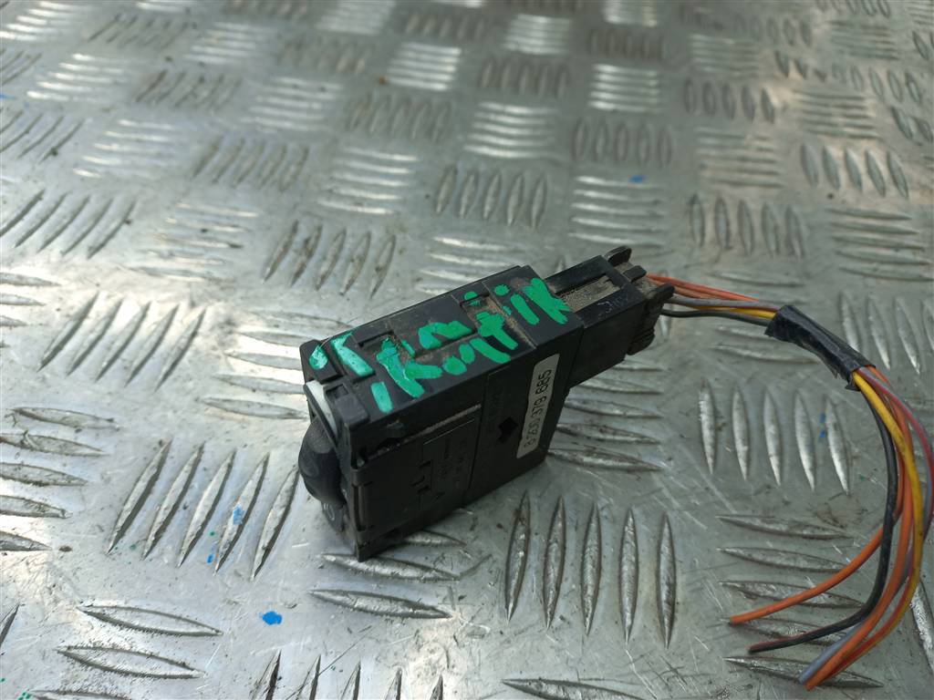 кнопка регулировки фар Renault Trafic  8200379685, 980 рублей, Москва