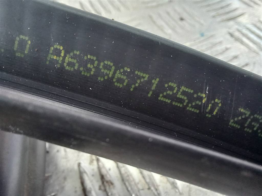 уплотнитель стекла MERCEDES-BENZ Vito  A6396712520, 2700 рублей, Москва