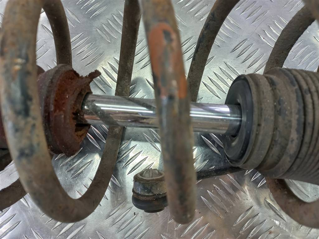 стойка FORD Tourneo Connect  1518923, 4430 рублей, Москва