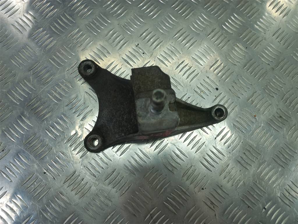 кронштейн кпп FORD Tourneo Connect  5127454, 980 рублей, Москва