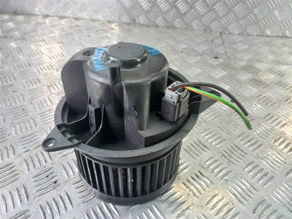 моторчик отопителя FORD Tourneo Connect  1151989, 2700 рублей, Москва