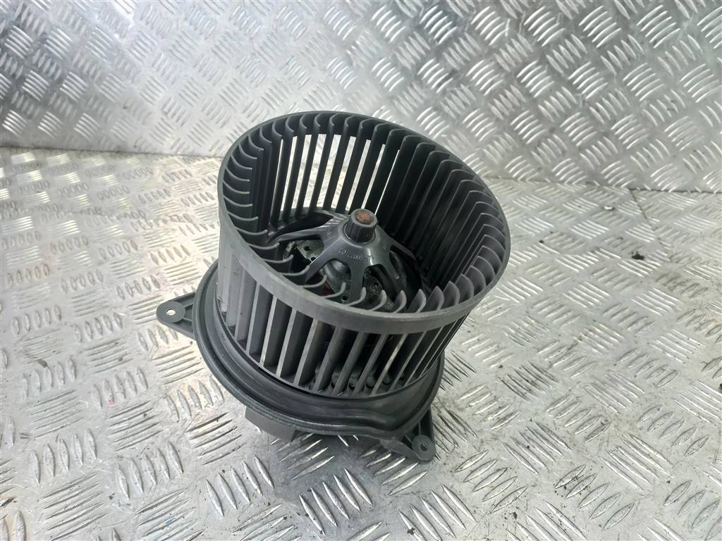 моторчик отопителя FORD Tourneo Connect  1151989, 2700 рублей, Москва