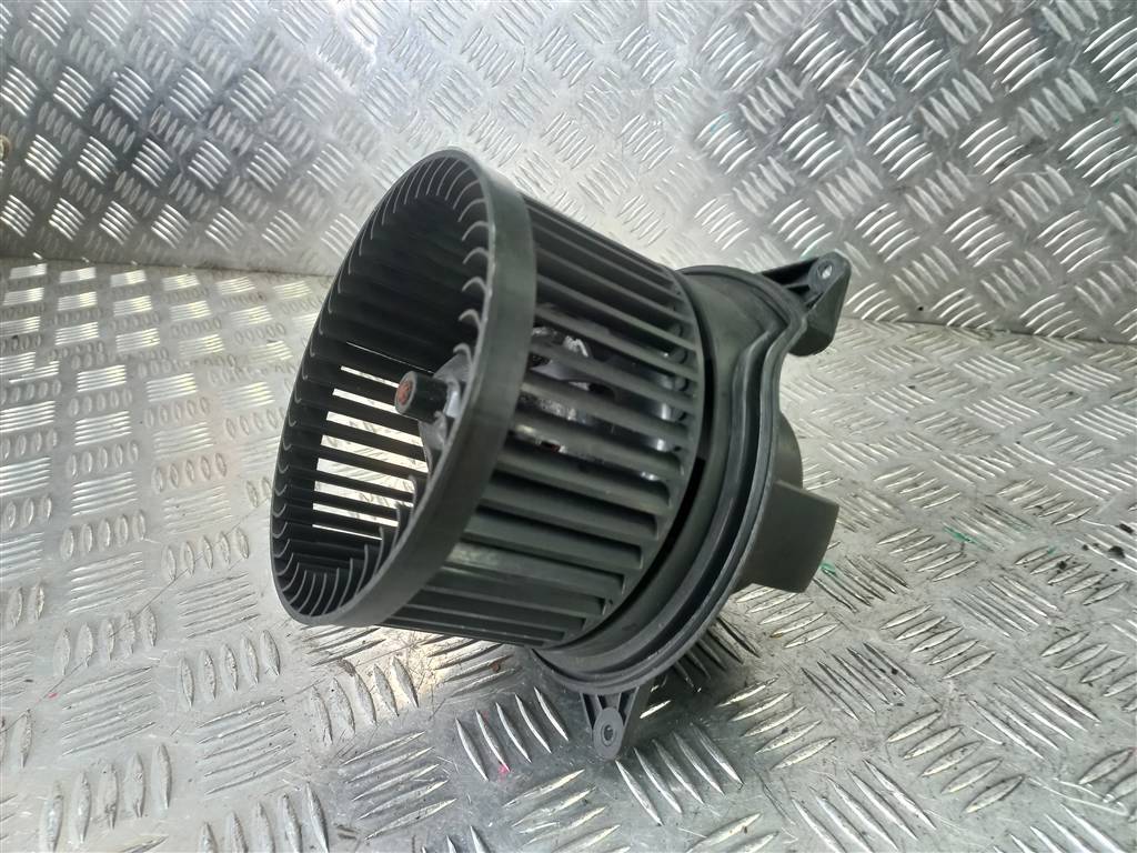 моторчик отопителя FORD Tourneo Connect  1151989, 2700 рублей, Москва