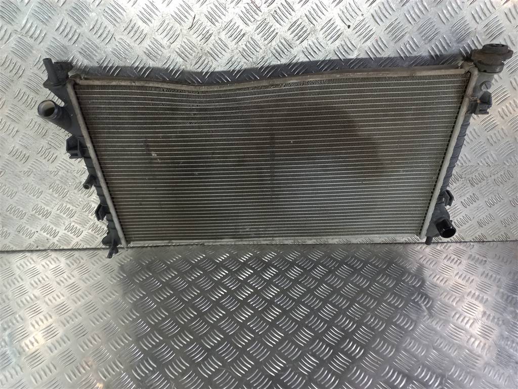 радиатор основной FORD Tourneo Connect  1365996, 3850 рублей, Москва