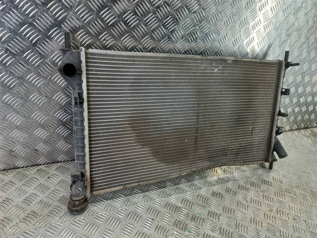радиатор основной FORD Tourneo Connect  1365996, 3850 рублей, Москва