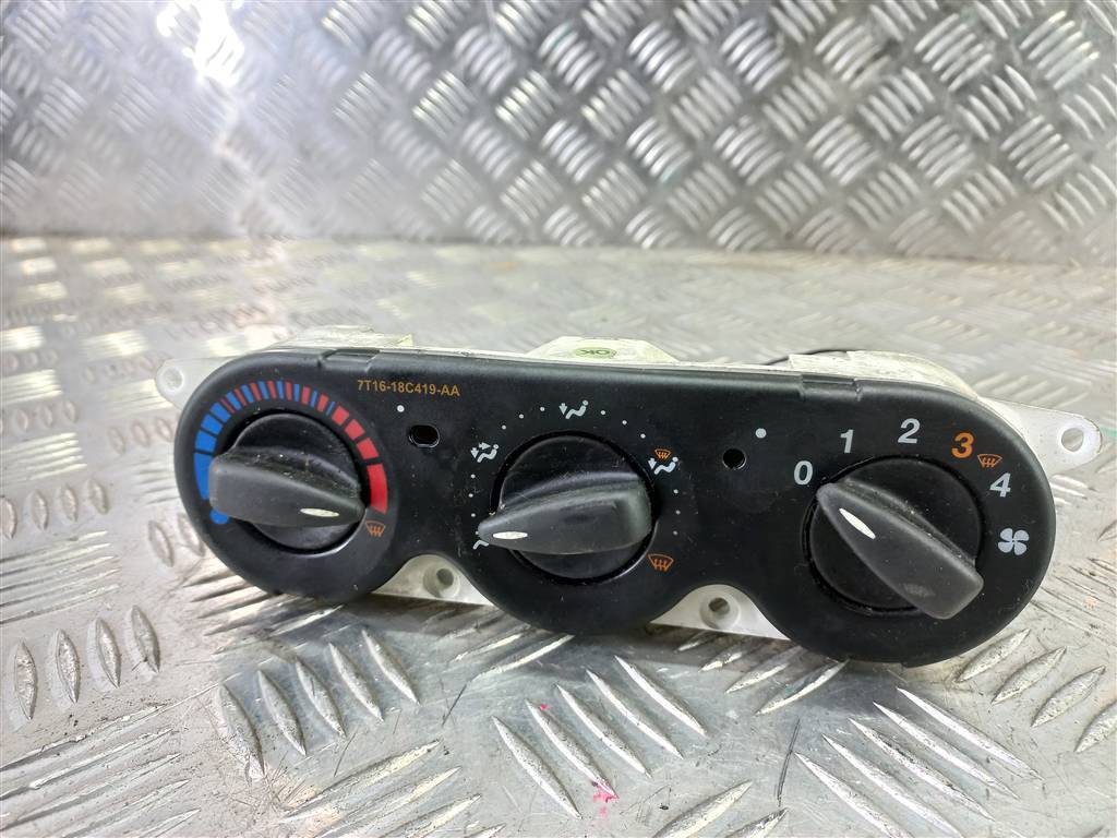 блок управления печкой FORD Tourneo Connect  5225337, 2930 рублей, Москва