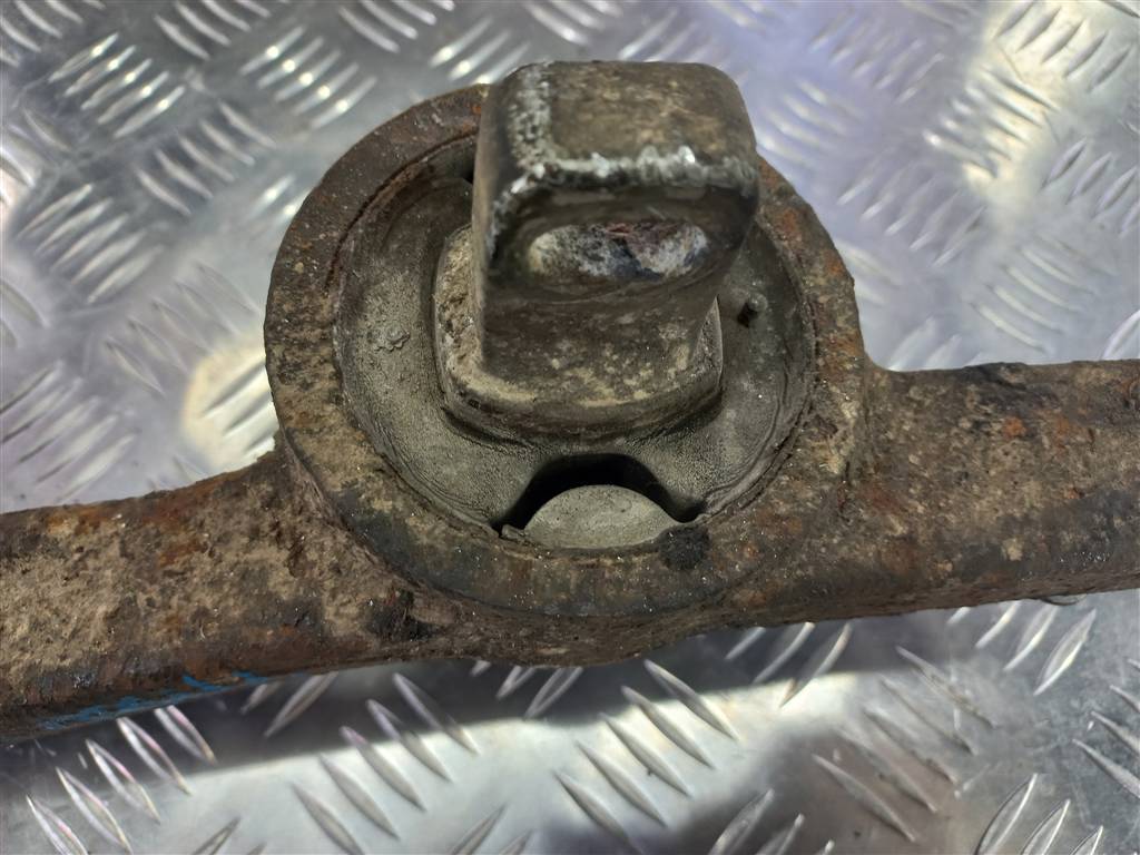 подушка редуктора MERCEDES-BENZ Vito  A6393500485, 3850 рублей, Москва