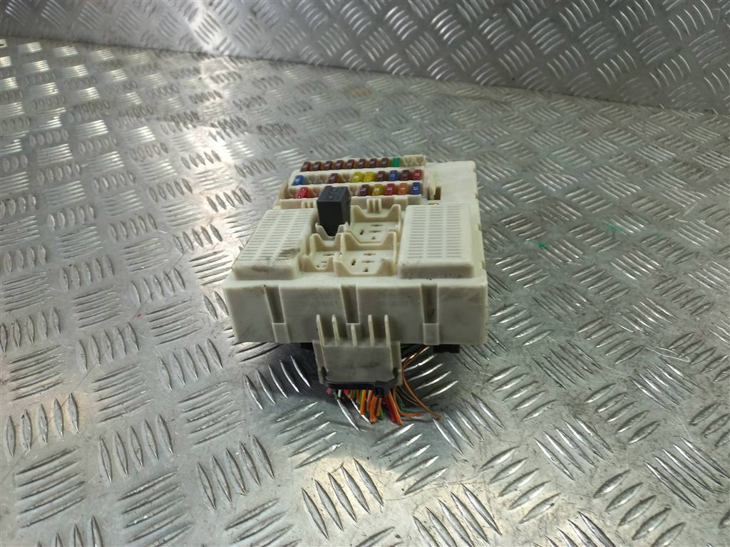 блок предохранителей FORD Tourneo Connect  1504506, 860 рублей, Москва