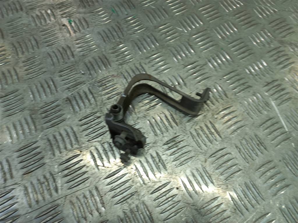 ограничитель двери распашной Renault Trafic  8200006259, 2130 рублей, Москва