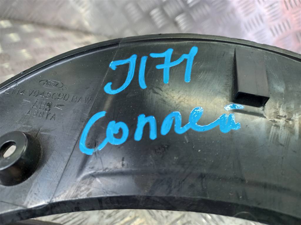 накладка торпедо FORD Tourneo Connect  4470932, 1550 рублей, Москва