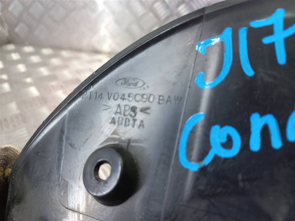 накладка торпедо FORD Tourneo Connect  4470932, 1550 рублей, Москва