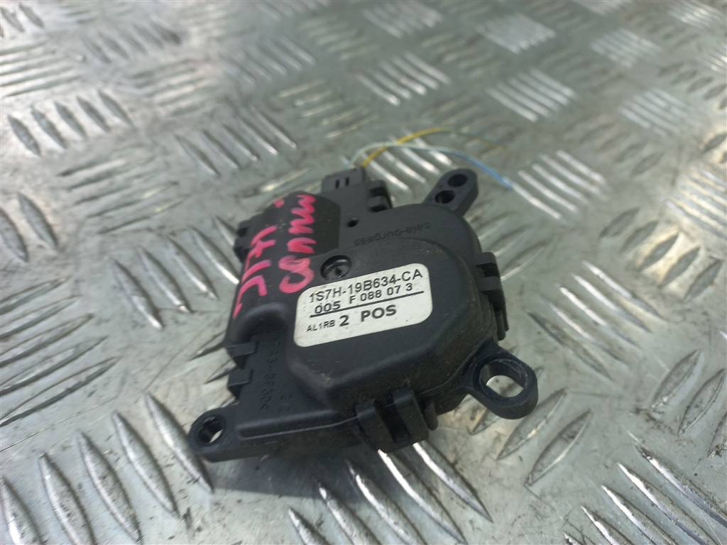 моторчик заслонки отопителя FORD Tourneo Connect  1144030, 630 рублей, Москва