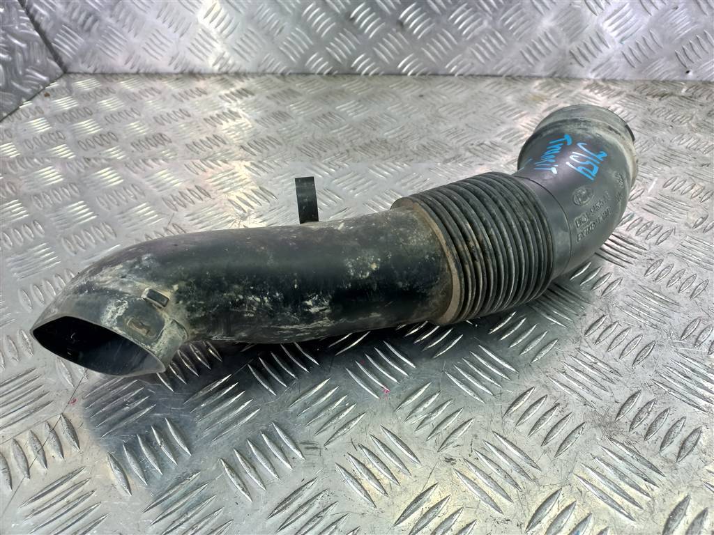 патрубок воздушный (пластик) FORD Transit  1820068, 2470 рублей, Москва