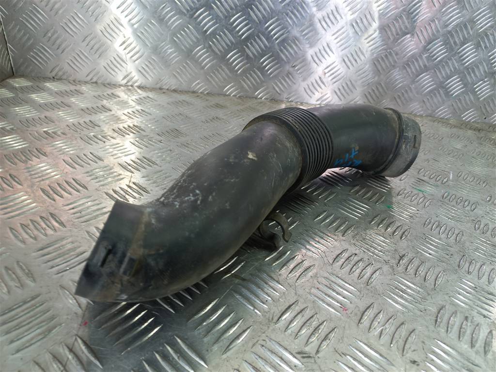 патрубок воздушный (пластик) FORD Transit  1820068, 2470 рублей, Москва