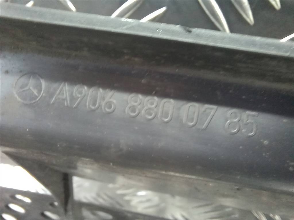 решетка радиатора MERCEDES-BENZ Sprinter  A9068800785, 19950 рублей, Москва