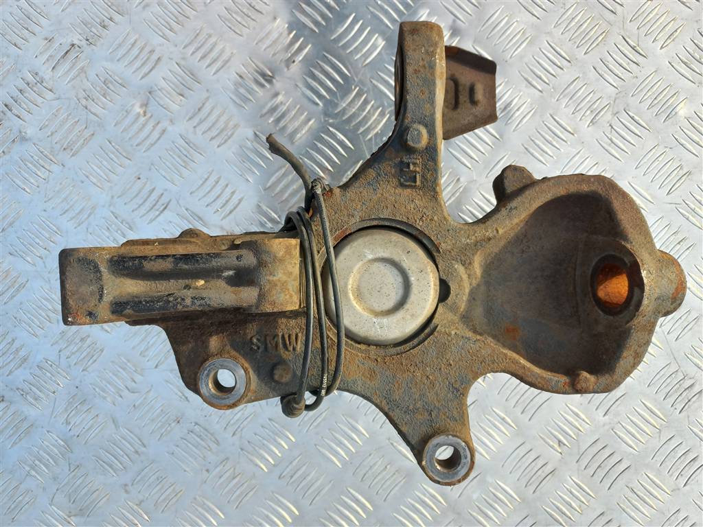 кулак MERCEDES-BENZ Sprinter  A9063302420, 8450 рублей, Москва