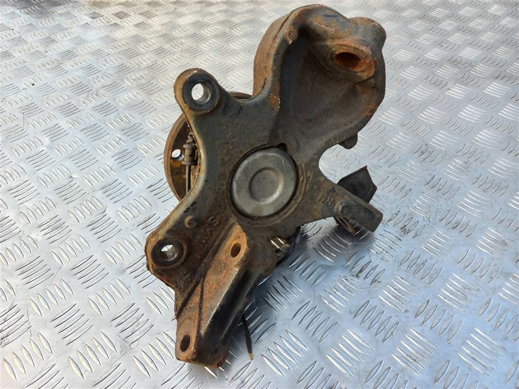 кулак MERCEDES-BENZ Sprinter  A9063302520, 9600 рублей, Москва