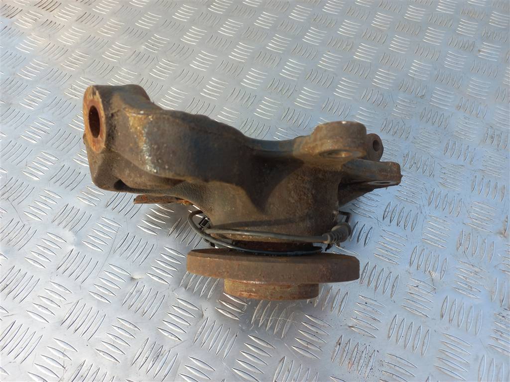 кулак MERCEDES-BENZ Sprinter  A9063302520, 9600 рублей, Москва