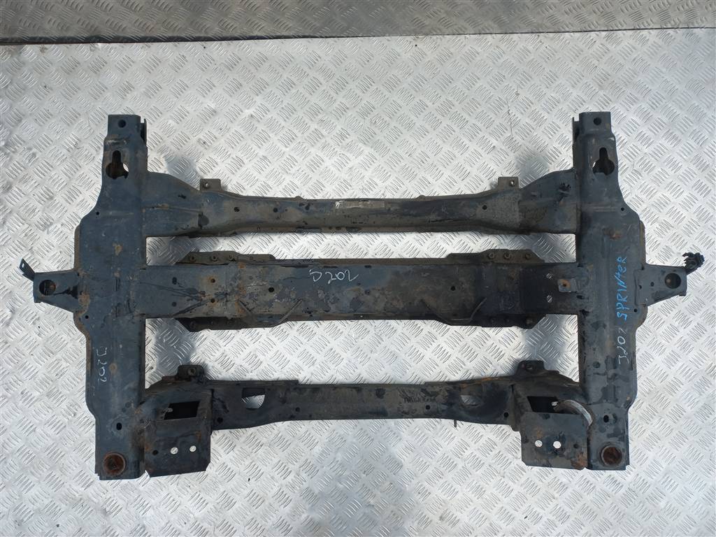 подрамник (балка подмоторная) MERCEDES-BENZ Sprinter  A9063301906, 8450 рублей, Москва