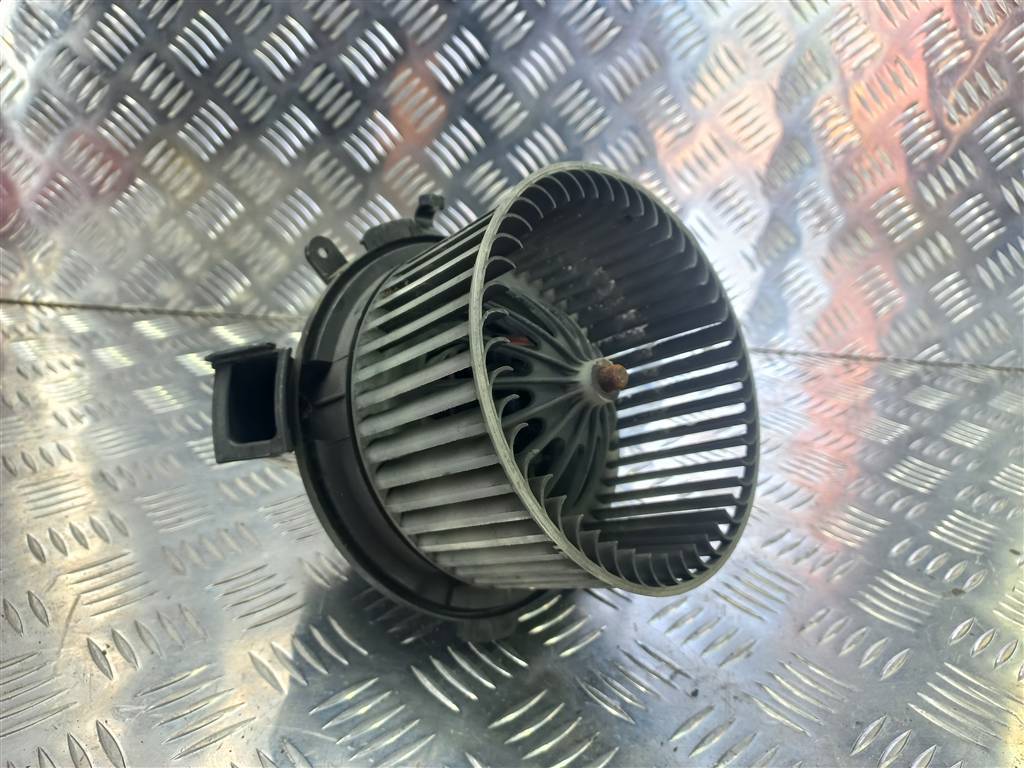 моторчик отопителя MERCEDES-BENZ Sprinter  A0008356007, 2930 рублей, Москва