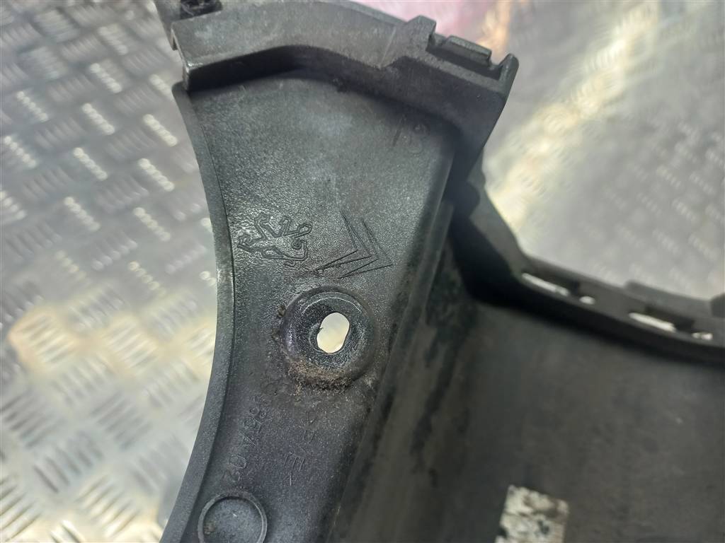 клык заднего бампера Peugeot Partner  7410GC, 5000 рублей, Москва