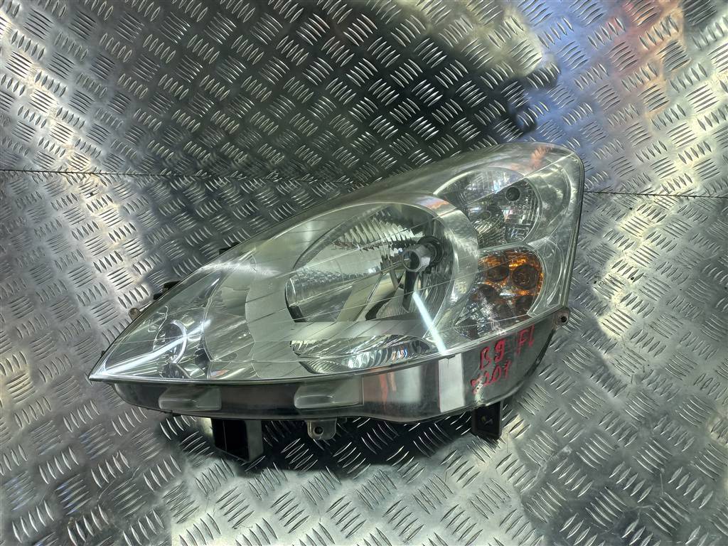 фара Peugeot Partner  9677202180, 17650 рублей, Москва