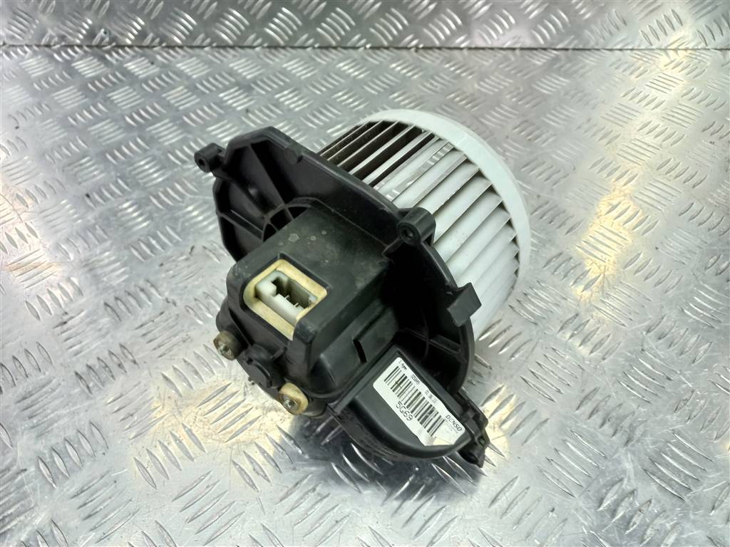 моторчик отопителя Peugeot Partner  6441AR, 4770 рублей, Москва